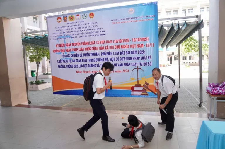 Bạo lực học đường sẽ bị xử lý sao?